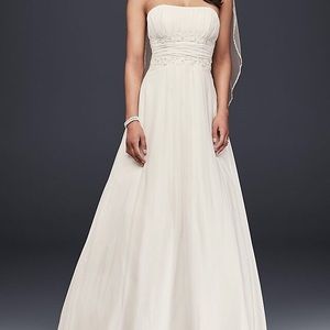 Wedding Dress with Beaded lace detail style V9743